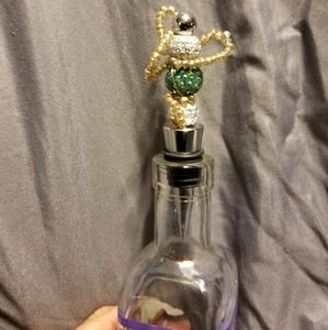 Bottle topper